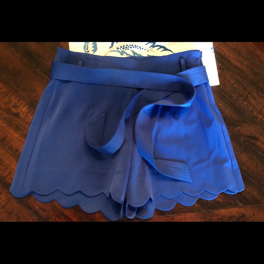 Altar’d State scalloped shorts with belt sz 4 NWOT